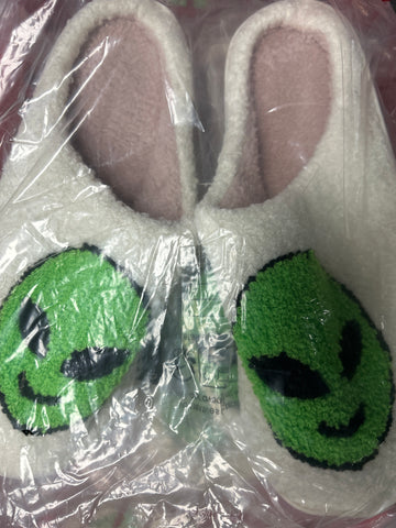 Alien embroidered home cotton slippers